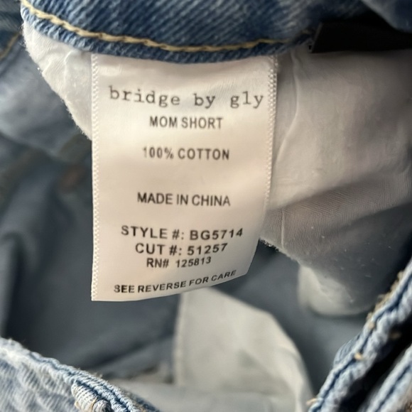 Bridge by GLY size 28 distressed button fly jeans shorts - Picture 3 of 7